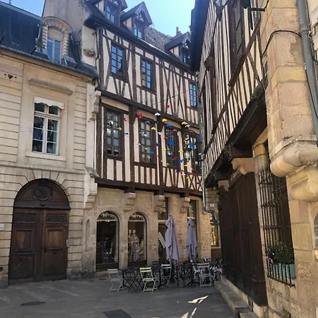 Petit Appartement Douillet, Centre Historique De Dijon Extérieur photo